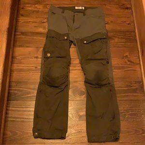 Fjallraven OD green G-1000 32x34 pants